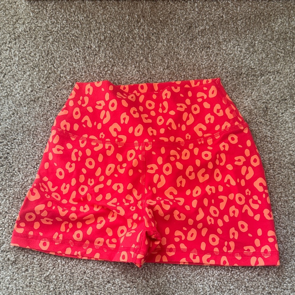Vibrant Red Patterned Women's Bike Shorts